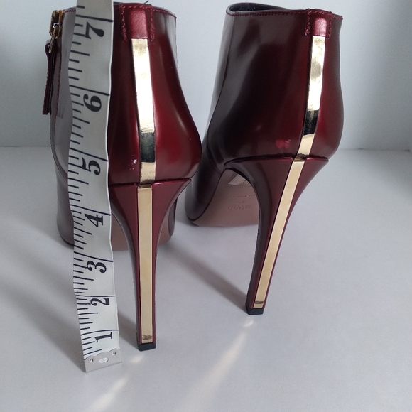 HUGO BOSS Burgundy Leather w/Gold Pointed Tip High-Heeled Ankle Boots-Size 40 - Picture 13 of 13